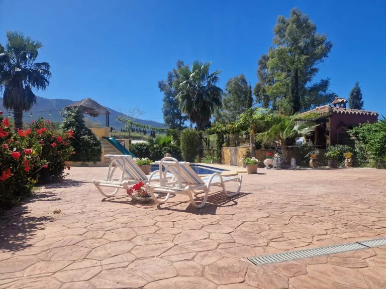 Terras en zwembad